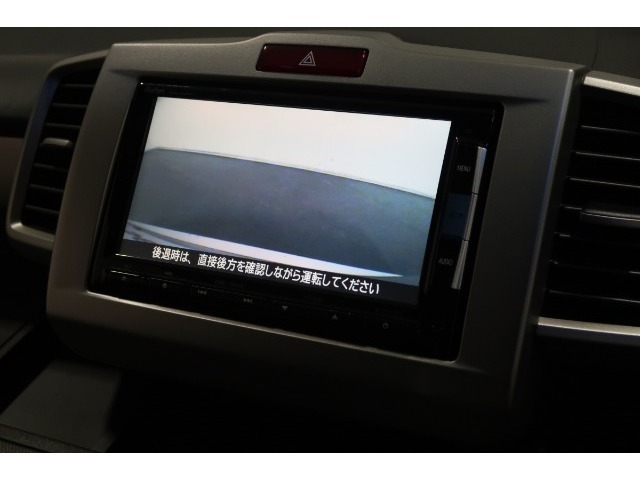 ◆◆バックカメラの画像です。車庫入れの安心感がアップしますね☆