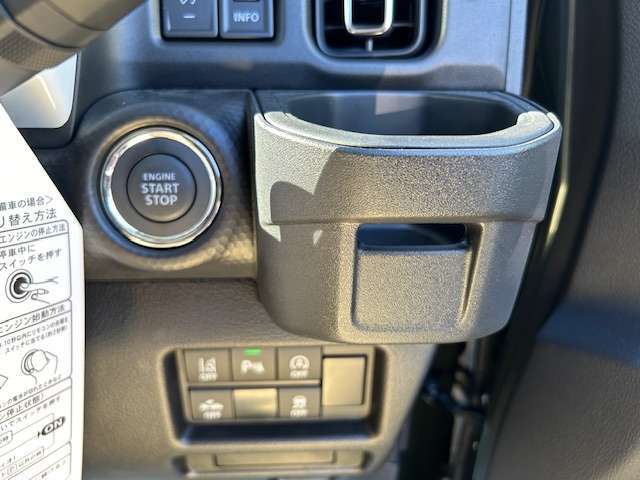 ☆訳アリ目玉車とは☆　品質が高い車両だけど少しだけ訳アリな商品です。展示期間が長い車両/キズや汚れが少しある/下取り車などで中間マージン無しなどの理由です。