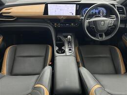 【インパネ全体】全方位で視界が広く、高い目線で運転もしやすいです！