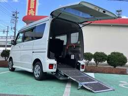 福祉車両専門店ケアカーズの安心中古車です。掲載にない福祉車両もございますので、お気軽にお問い合わせください。