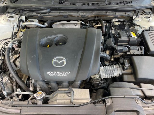 親切・丁寧な専門メカニックスタッフが応対！・車検・点検整備・事故等の修理などアフターサービスも安心。お車のカスタマイズもネクステージのサービススタッフまでご相談ください！