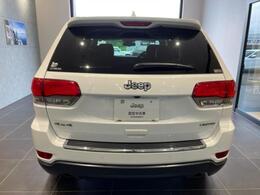 フロントサイドバックカメラと装備しておりますので、大きな車