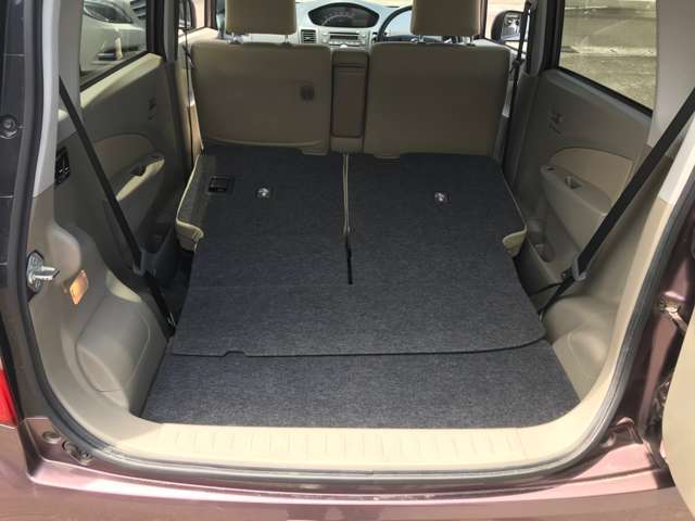年式相応ですが、納車時にはできる限りキレイに納車させていただきます。どうしても気になるところ等ありましたら、低価格にてお直しいたしますので、何なりとお申し付けください。
