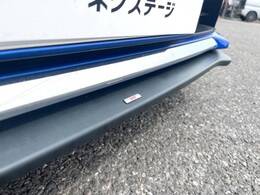 【STIスタイルパッケージ】フロント・サイド・リアをSTIのエアロで統一。外観のスポーティーさを際立たせてくれるだけでなく、高速走行時の空力バランスを最適化してくれます。