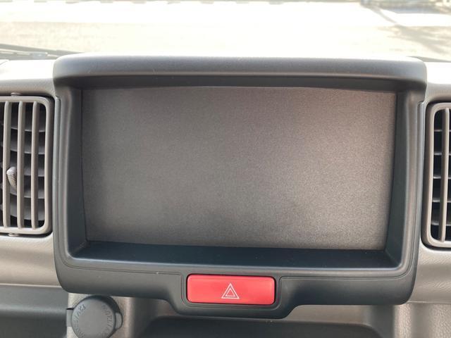オーディオレス仕様車です☆お好きなナビを取り付けできますよ☆