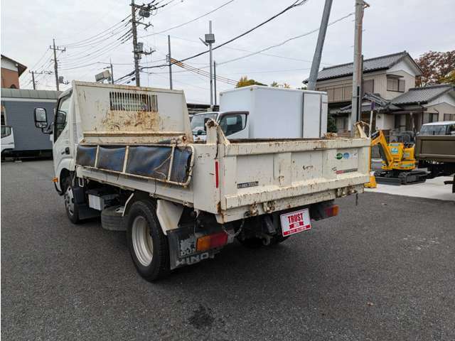 遠方の方もお近くの方もご安心ください！当店カーセンサーアフター保証を取り扱っているため、安心してご購入いただけます。