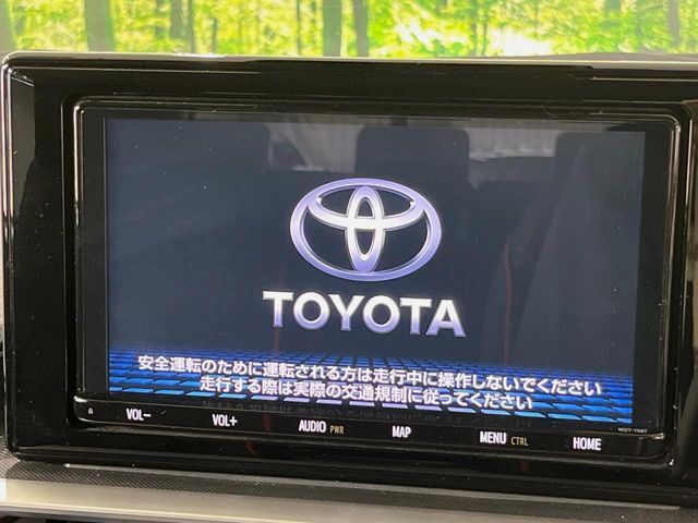 【純正9インチナビ】人気の純正ナビを装備。オーディオ機能も充実しており、Bluetooth接続すればお持ちのスマホやMP3プレイヤーの音楽を再生可能！毎日の運転がさらに楽しくなります！！