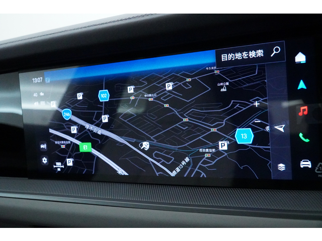 ポルシェ純正PCMナビ搭載です。