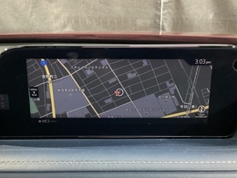 ナビやフルセグTV、インターネットラジオやBluetoothなどのエンターテーメント機能を凝縮したマツダコネクト！