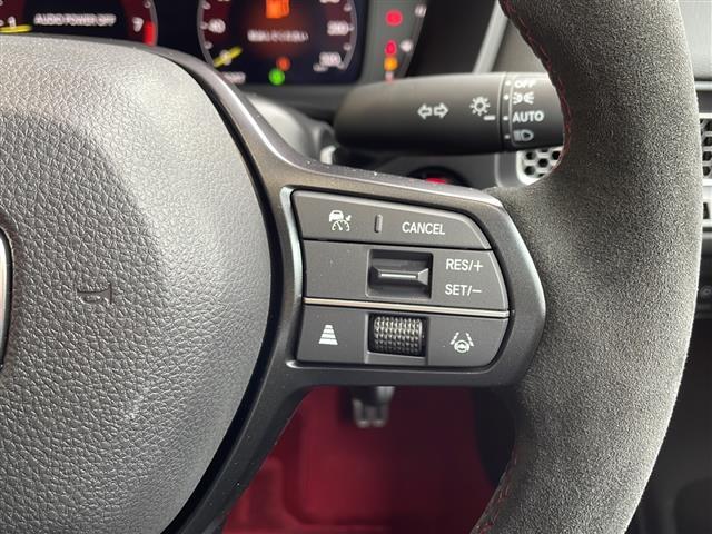 【運転席操作部】快適なドライブを楽しむための機能が装備されています！運転席から触れるので、使いやすいです！除菌プランいれていただくと、さらに清潔で安心していただけます！