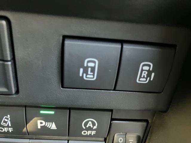 後席両側電動スライドドア開閉操作スイッチ☆
