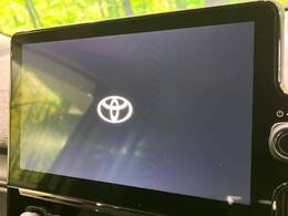 【10.5インチ　ディスプレイオーディオ】大画面のディスプレイはAppleCarPlayやAndroidAutoが利用可能。大きな画面でスマホナビアプリ等が利用いただけます♪