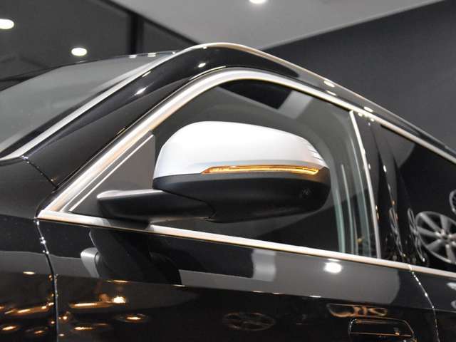BMW、MINI認定中古車は360°を徹底的にチェック。エンジンやトランスミッション、電気系統やコンピュータ・システムなどを詳細に点検。交換基準に達した部品は整備した後にご納車いたします。