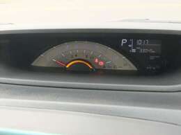 視認性の良いセンターメーター