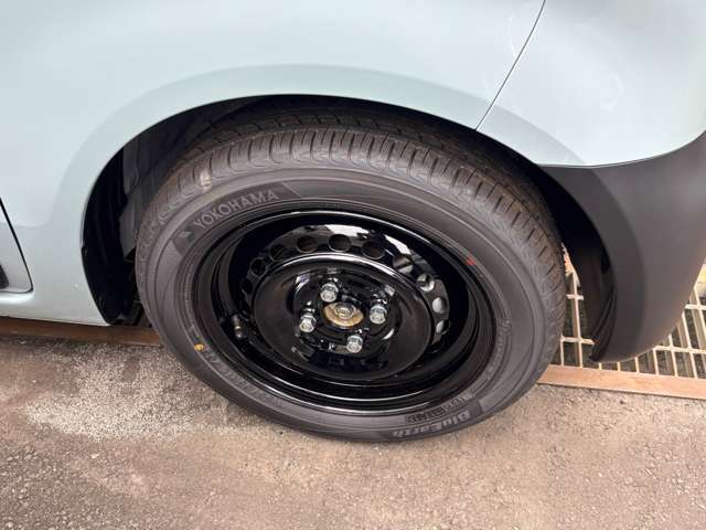 展示車両に関しましても、全ての取り扱いの車に対して厳しくチェックしております。