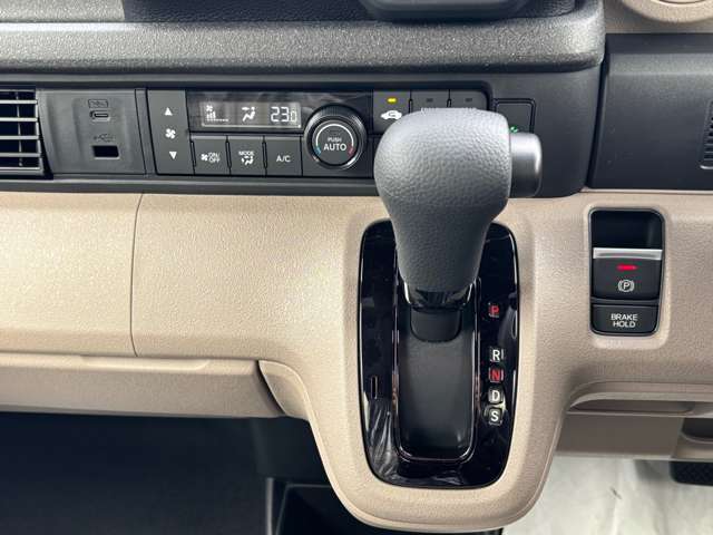 熊本中古車販売 ルマンα【アルファ】は、常にお客様の満足を考え、サービスを提供させていただいております。