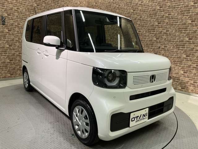 ■掲載車両以外にも在庫がたくさん！■　カーセンサーで希望の車両が見つからなくてもぜひお問い合わせ下さい。お電話でもかまいません。販売スタッフが全力でご希望のお車をお探しいたします！