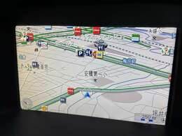 ナビが装備されてますので初めて訪れる場所でも迷わずに目的地に到着できますね♪長距離ドライブでCDも聞くことが出来るので、ドライブも一層楽しくなりますよ♪