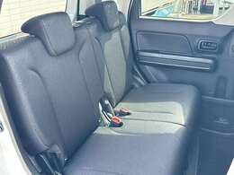 後部座席ともに状態も良いです。