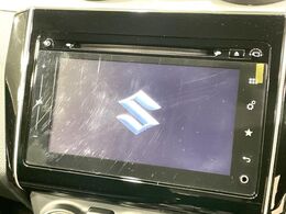 【メーカー純正ナビ】インテリアに溶け込むスタイリッシュな「専用設計」メーカーナビを装備♪視認性や操作性など基本性能にも優れ、より上質なカーライフをお楽しみいただけます。