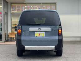 ご納車前のボディガラスコーティングも専門の業者が常駐しておりクオリティの高いコーティングを低価格にてご提供しております♪融雪剤や潮害防止にもなります下廻りの防錆コーティング（鎧）も格安にて承ります♪