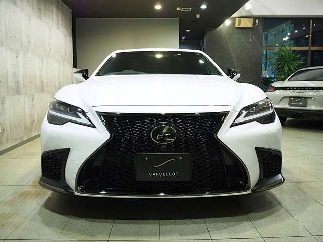 三眼フルLEDヘッドランプ＆マルチウェザーライト＆LEDフロントシーケンシャルターンランプ