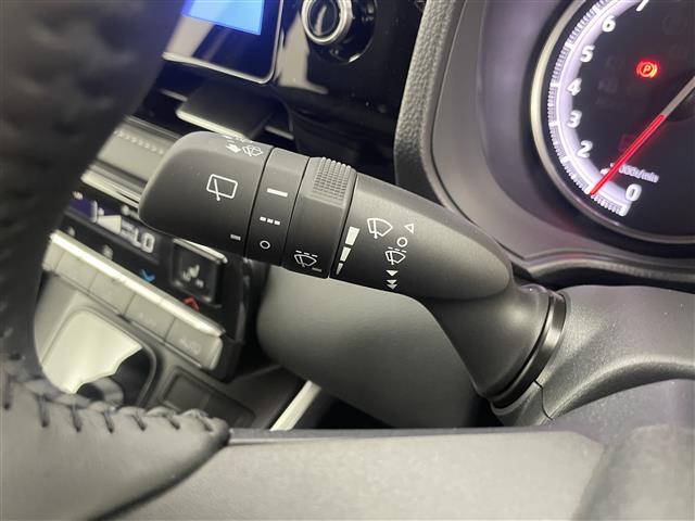 【運転席操作部】快適なドライブを楽しむための機能が装備されています！運転席から触れるので、使いやすいです！除菌プランいれていただくと、さらに清潔で安心していただけます！