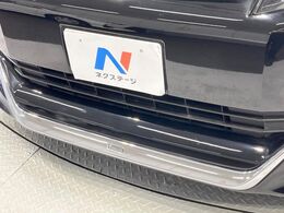 【STIスタイルパッケージ】フロント・サイド・リアをSTIのエアロで統一。外観のスポーティーさを際立たせてくれるだけでなく、高速走行時の空力バランスを最適化してくれます。【モデリスタエアロ】人気のモ