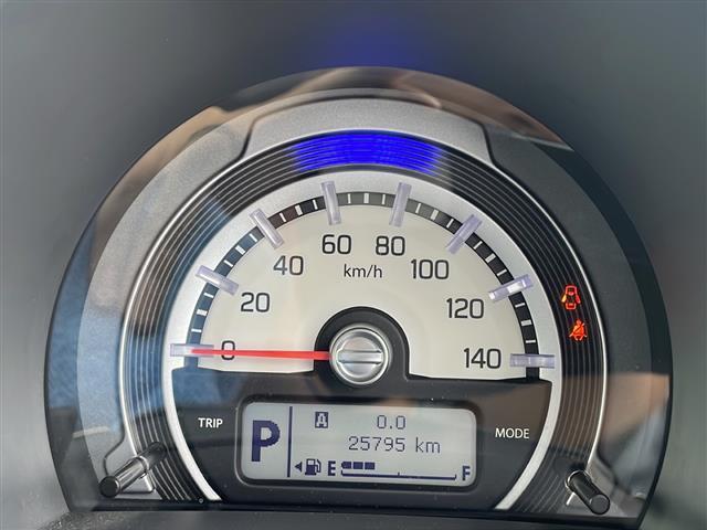 気になる車はすぐにお問い合わせください！画面右側の0066から始まる無料ダイヤルからお問い合わせ下さい！専門スタッフがお車のご質問にお答えいたします！