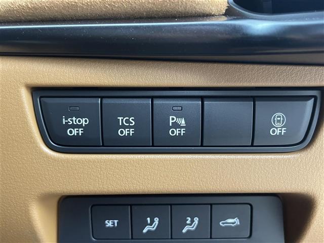 【運転席操作部】快適なドライブを楽しむための機能が装備されています！運転席から触れるので、使いやすいです！除菌プランいれていただくと、さらに清潔で安心していただけます！