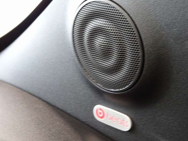 BEATSオーディオ搭載