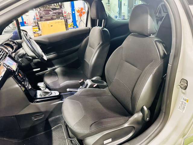 部品の交換はもちろん正しい知識と確かな技術が必要な作業になりますので、お車のチェックランプの点灯など異常を発見したらお早目にお問い合わせください。