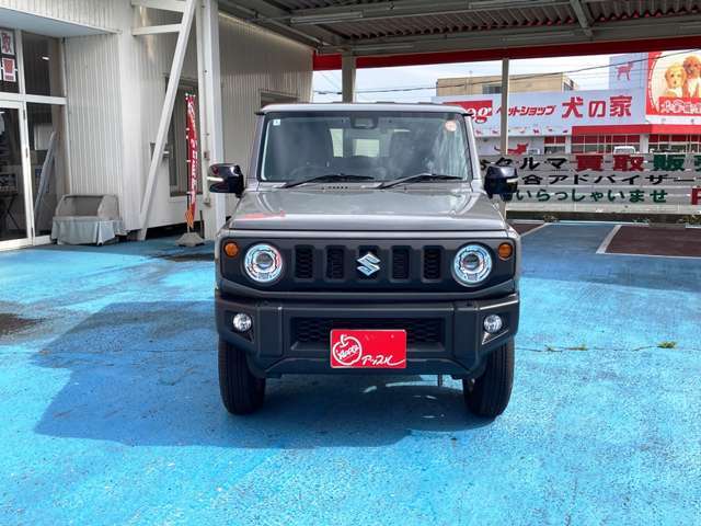 外装もピカピカに仕上げております！実車が見たいという方は是非一度ご来店下さい！お問い合わせは⇒0533-89-9777