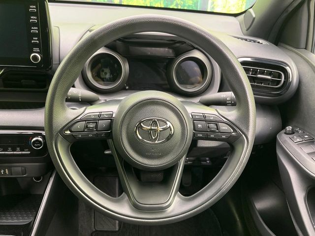 【ステアリングスイッチ】運転中、前方から目線をそらすことなく、オーディオ等の操作が可能な便利機能！安心＆快適なドライブを演出してくれます♪
