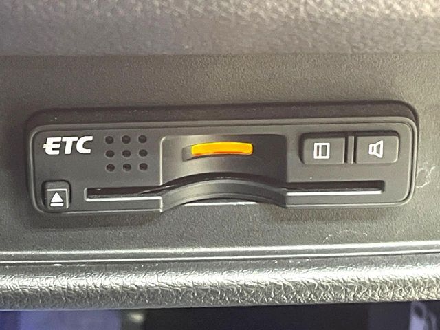 【ETC】高速道路の料金所をストレスなく通過！話題のスポットやサービスエリアに多い「スマートIC」利用時は必須のアイテムです。当店でセットアップを実施、ご納車当日からすぐにご利用いただけます！