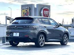 アルファロメオ新車保証継承　自社管理デモカーの為、走行距離は表示より伸びている場合があります。予めご了承ください。