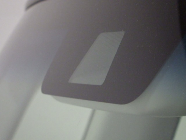 【Honda SENSING】衝突被害軽減ブレーキ〈CMBS〉、ACC〈アダプティブ・クルーズ・コントロール〉、LKAS〈車線維持支援システム〉、誤発進抑制機能、等で安全運転のサポートをします！