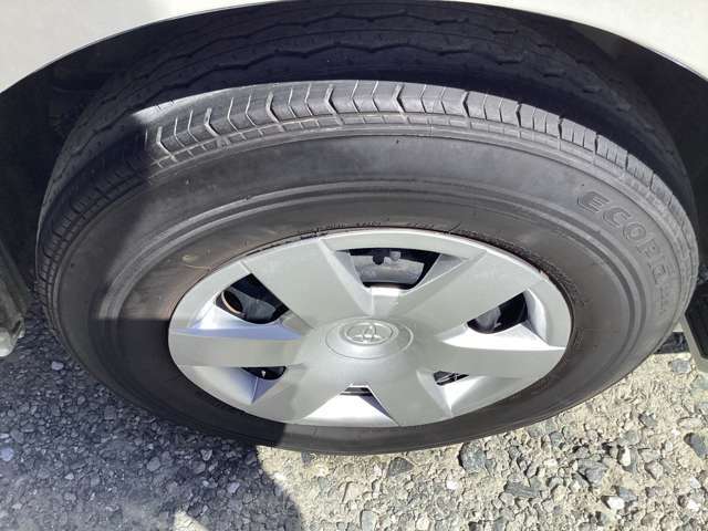 当店の車はルームクリーニング施工済み！納車前には手がけWAX、室内仕上げ清掃で納車をおこなっております！