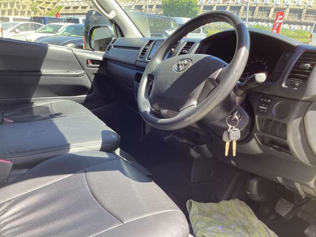 ベッドキット等の車中泊用アイテムの取り付けも実績多数ございますので、お気軽にご相談ください！