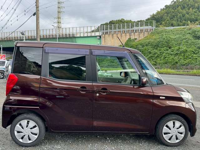 横から☆当店は全国販売、納車（店頭契約）を自信もって行っております。お車を自社便もしくは提携陸送会社にてご自宅までお届けします。納車場所を教えて頂ければ陸送費及び他府県登録費用をお見積りいたします☆