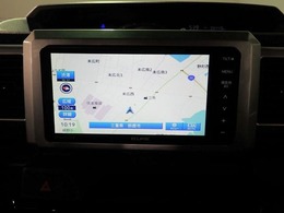 ◆三重県最大級の大型屋内中古車センター♪ヴァーサス鈴鹿店です♪オールジャンルの展示車が盛り沢山です♪在庫の無い車両のオーダーも受け付けます♪電話→059-384-5050までお問合せ下さい◆