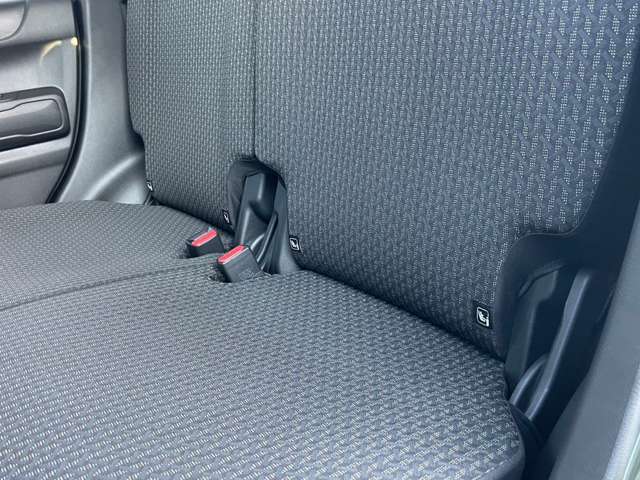 当店はお客様との会話を通じて、ライフスタイルに合ったクルマ購入の実現に尽力します。