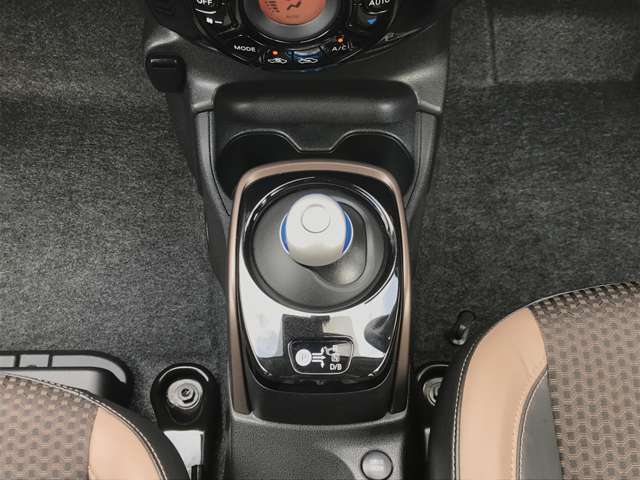 e-power専用セレクトレバーです。