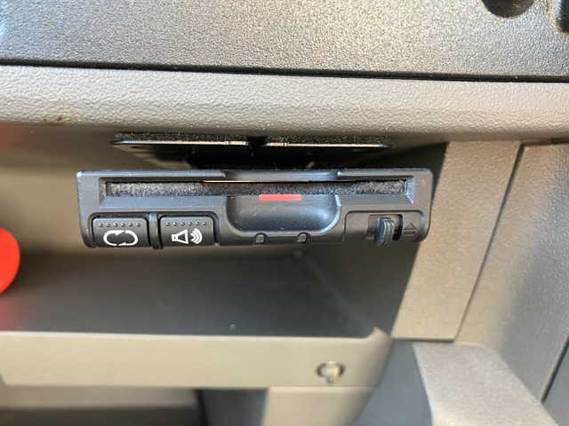 (タクシー)金剛駅・西口からタクシーで2～3メーター(徒歩)金剛駅・西口からバスに乗り、亀の甲バス停(2停留所目)or岩室バス停(4停留所目)