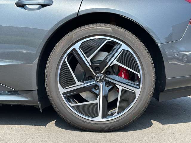 現在お乗りのお車の下取査定もぜひ承ります。