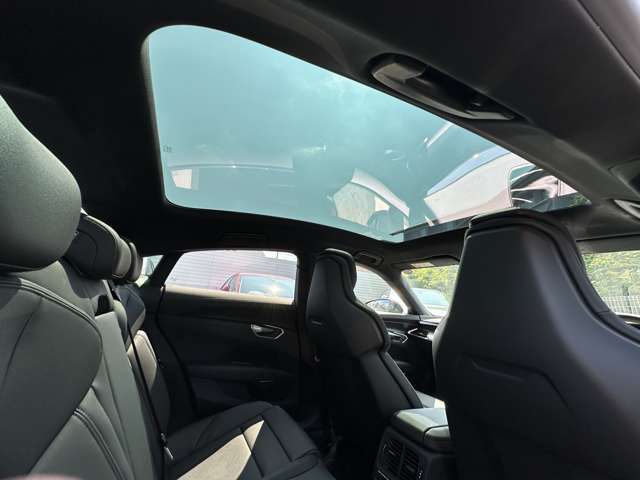 現在お乗りのお車の下取査定もぜひ承ります。