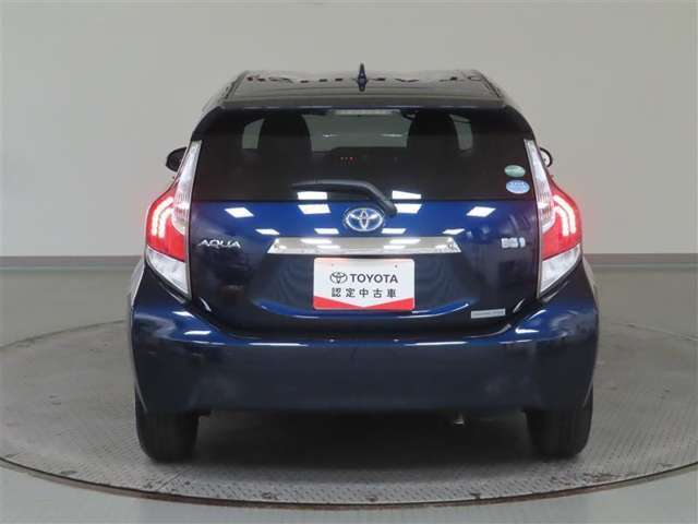 丸目から縦型デザインへ変更されたテールランプ！フロントデザインのシャープさとマッチするように、ワイド感が強調されたデザインになっています。