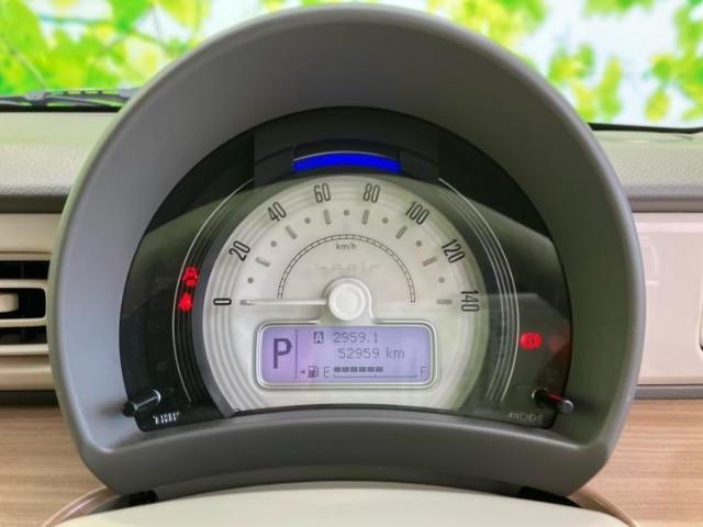 WECARSの展示場では実際に見て、触ってお車をお選びいただけます！知識の豊富な営業スタッフが様々なカーライフをご提案いたします！