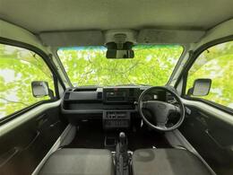 「この車の写真をもっと見たい」「状態が気になる」「この装備はついている？」どんな小さな疑問でもお気軽にお問い合わせください！