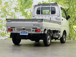 全国に店舗を展開しているのでどこでもお取り寄せが可能です！この車が気になるけど遠方だから・・・と諦める必要はありません！※別途陸送費が必要です。